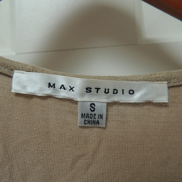 Tan suede like sleeveless v neck top - Picture 4 of 4